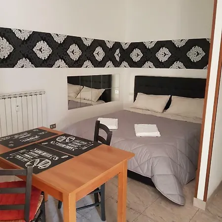 לינה וארוחת בוקר Diana